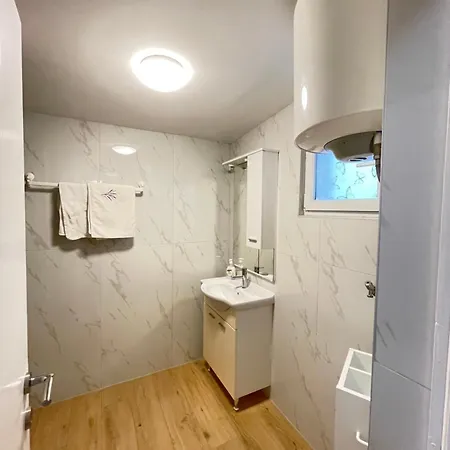 Mika Apartment *