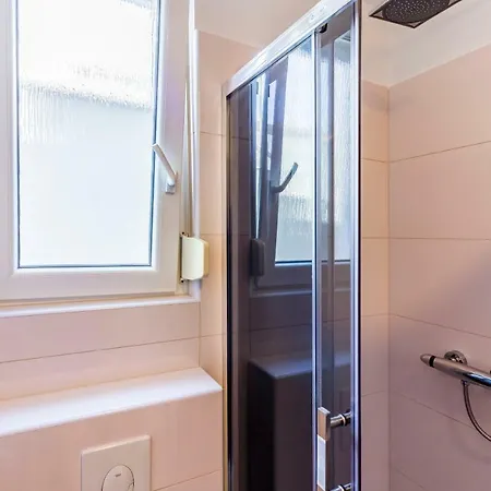 Mika Apartment